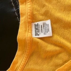 L Pink shirt. Yellow